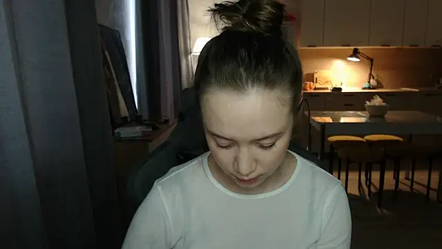 Chat +18 de _lalune_ ao vivo