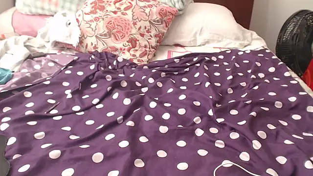 tamara2 Adlı Modelin Canlı XXX Sohbeti