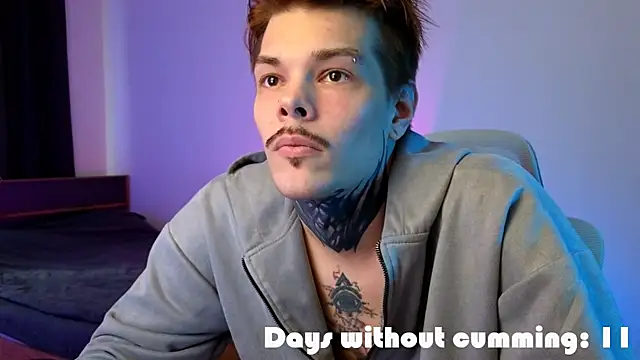 DENIS_HERE webkamerás műsora