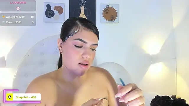 Umarani_ Live XXX-Chat