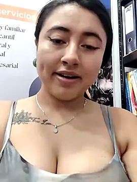 _Sarah-Office1 网络视讯表演