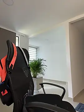 TroyeSavage's Live XXX Chat