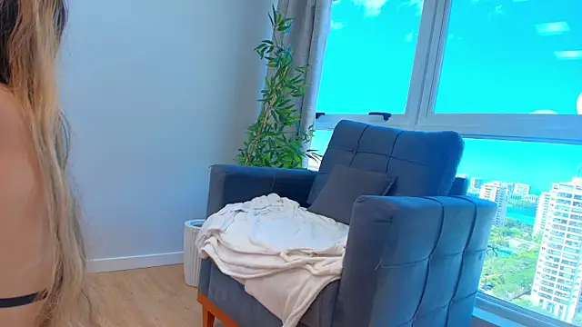 Florence_Ford élő XXX-chatje