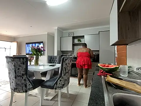 MissLola27のライブXXXチャット