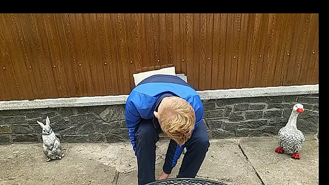 Вебкам-шоу Vuitton