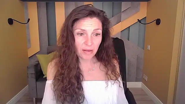 XXX chat uživo modela EllaLong