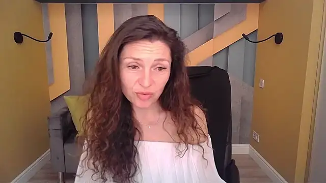 Chat XXX en directo de EllaLong