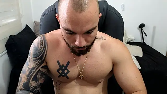 Isaac_Cartern Webbikameraesitys