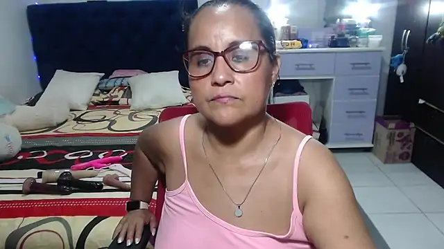 pervert_mommy_ Chat XXX in diretta