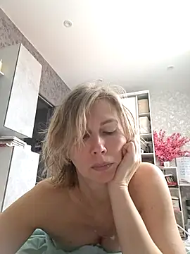 stellahere8 Chat XXX in diretta