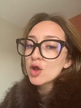 Lolasecret_ live XXX chat