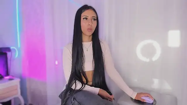 Alaia_MansonのライブXXXチャット