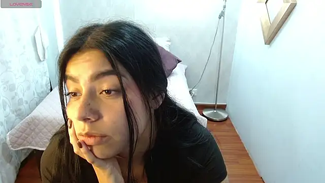 Chatroom XXX en direct de Laia_white