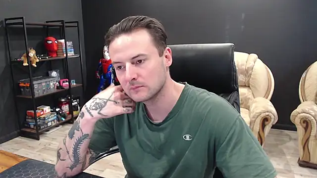 Вебкам-шоу MihasikD