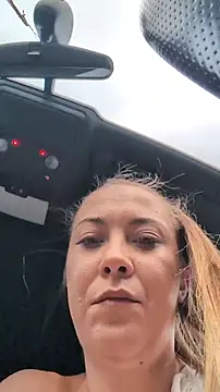 Risky_girl23_ – Live XXX-chat