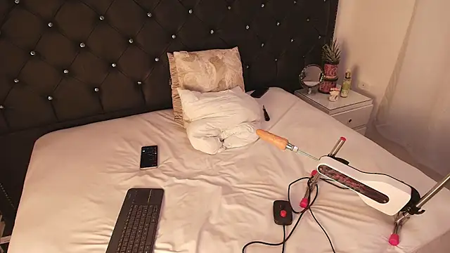 SabrinaVantress 라이브 XXX 채팅