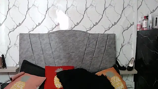 VIOLETTA-HOT – webcam-show