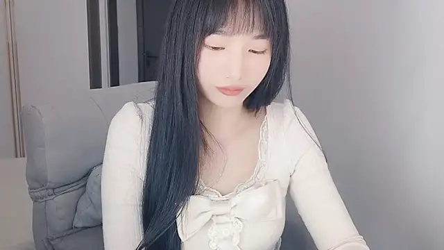 Lisa-3333 – Naživo XXX chat