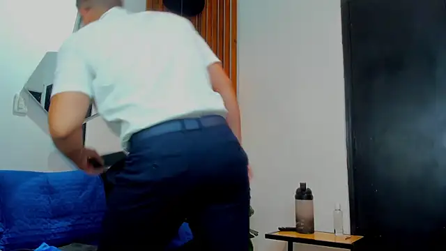 RomanCroft: онлайн-секс-чат