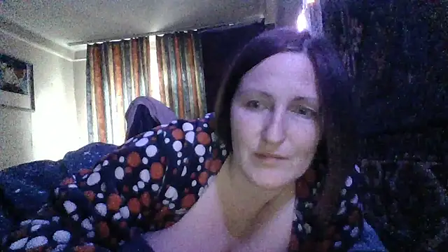 دردشة AllaSowinskaya الجنسية المباشرة