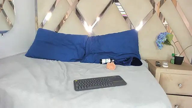 honeyhtx Chat XXX live