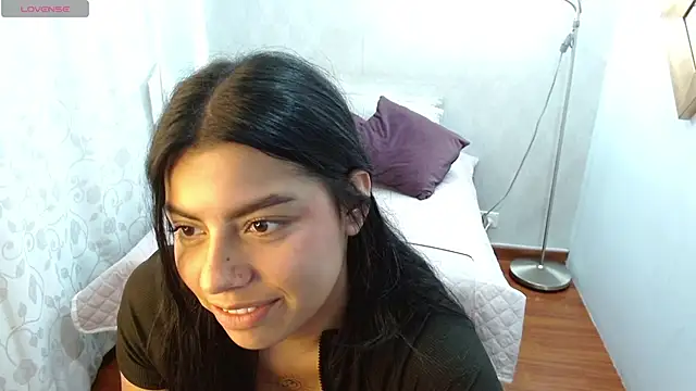 Laia_white Adlı Modelin Canlı XXX Sohbeti