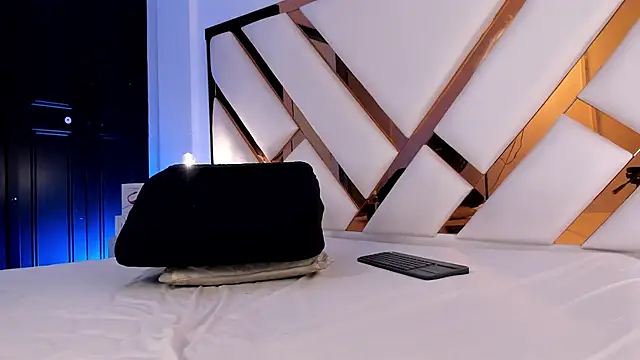 Aron_cruz Pertunjukan Webcam