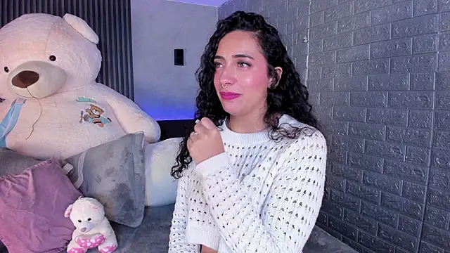 Magic_ivone – Naživo XXX chat