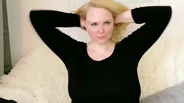 Sarah4you's Live XXX Chat