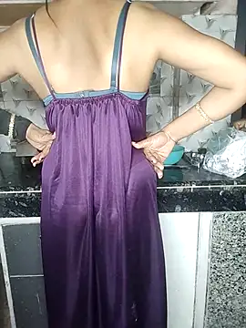 CUTI-NAINA's Live XXX Chat