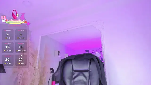 KarelyMitchel Chat XXX in diretta