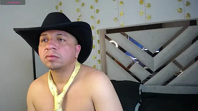 Вебкам-шоу Thee_Rockk