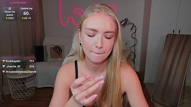 TessaGrays Chat XXX live