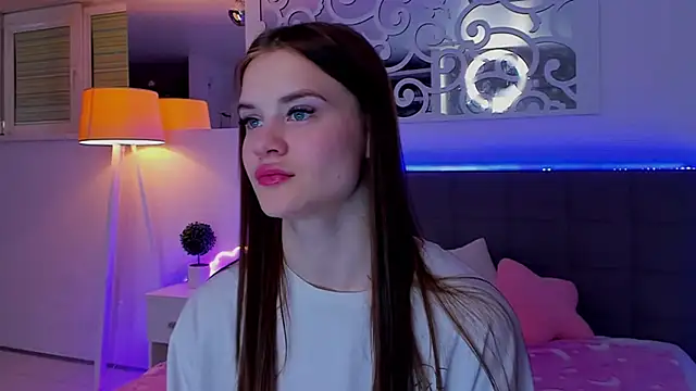 دردشة LuisaClover الجنسية المباشرة