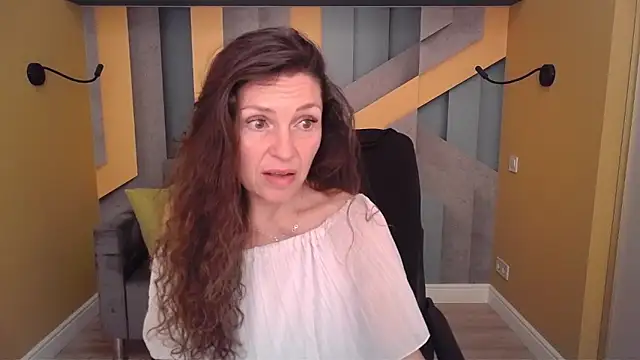 دردشة EllaLong الجنسية المباشرة