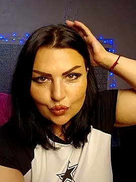 kataleya94 Adlı Modelin Canlı XXX Sohbeti