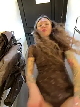 Show de SaintSquirt na webcam