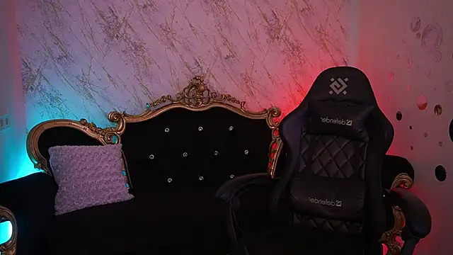 XXX chat uživo modela CuteeFoxy