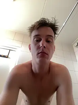 Show modela maniackle na web-kameri