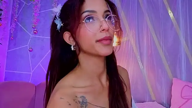 EmmyCortezのライブXXXチャット