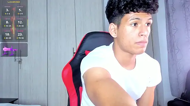 DomenicoRey's Live XXX Chat