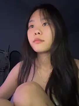 Emely-lysea's Live XXX Chat