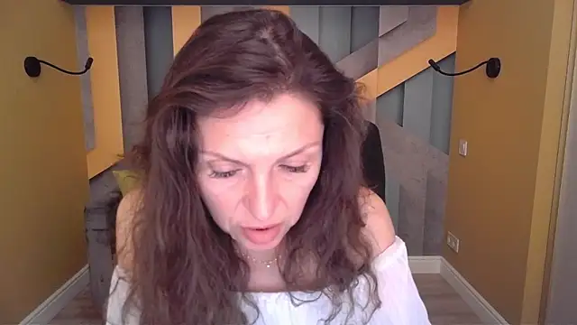 EllaLong's Webcam Show