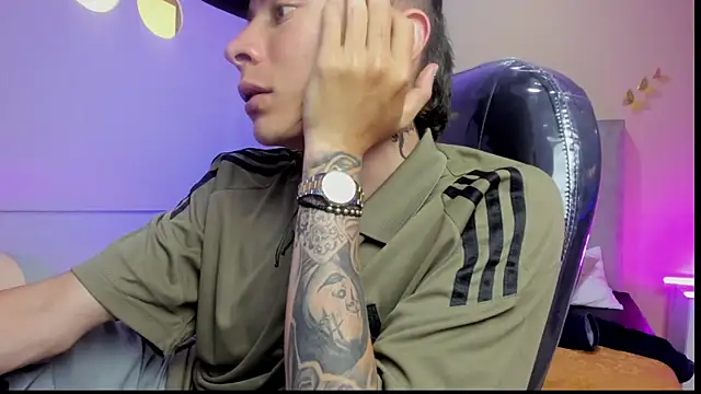 Nascary_Fox webkamerás műsora