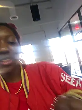 Chat +18 de oliviaprettypussy ao vivo