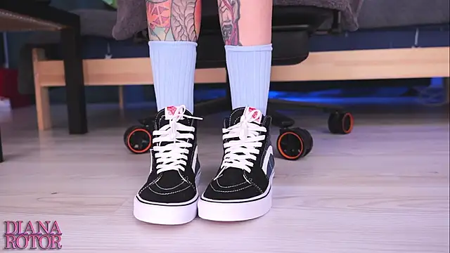 แชท XXX สดของ diana_rotor