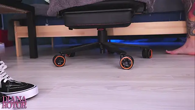 diana_rotor's Live XXX Chat