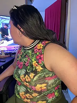 Lovelipsbig's Live XXX Chat