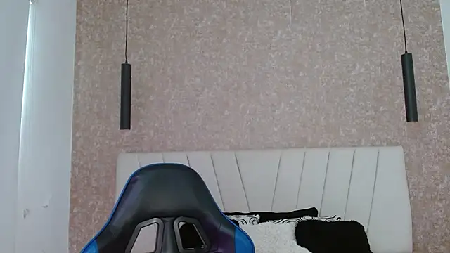 AliceSmity_'s Live XXX Chat