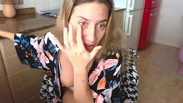 Chat XXX ao vivo de Lunamix